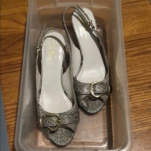 Cole Haan slingback peep toe EUC